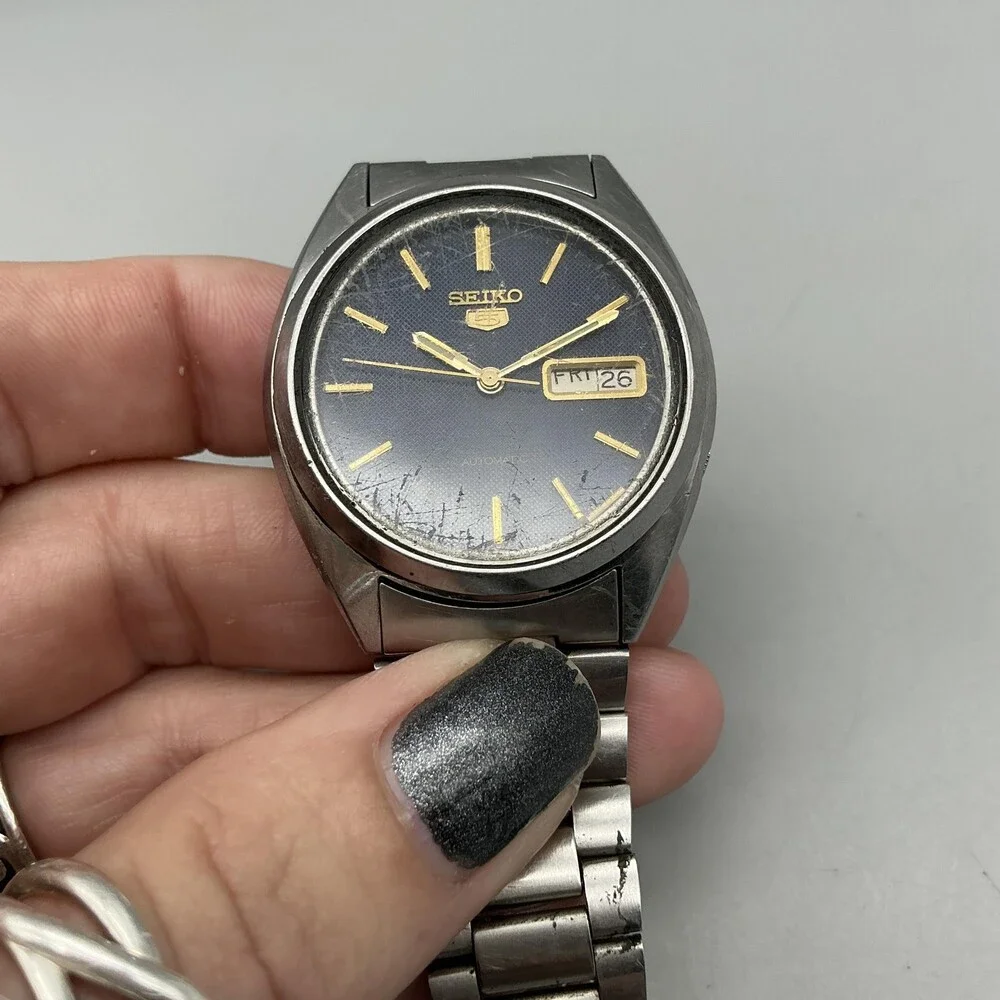 Vintage Seiko 5 7009-3040 Mens Watch 37mm Date Automatic NON WORKING For Parts